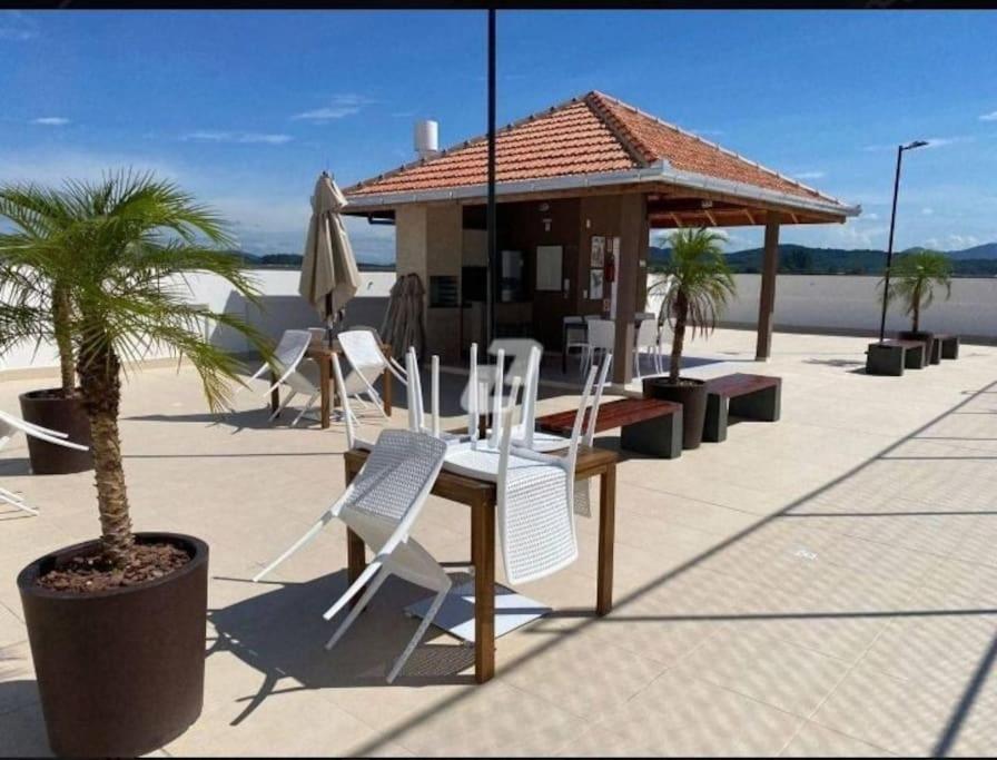 Апартаменты Apartamento Praia Balneario Picarras -Beto Carrero Экстерьер фото